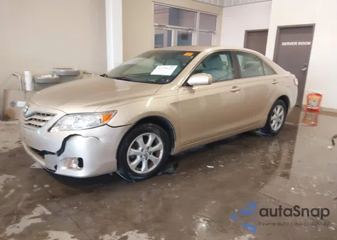 2010 Toyota Camry Le из США, поврежденный, VIN 4T4BF3EK5AR082872